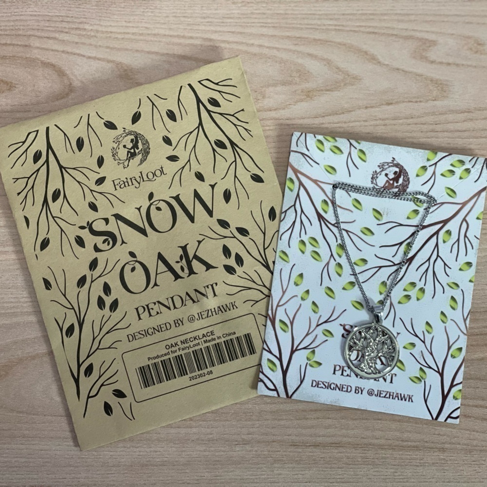 Snow Oak Pendant | Fairyloot